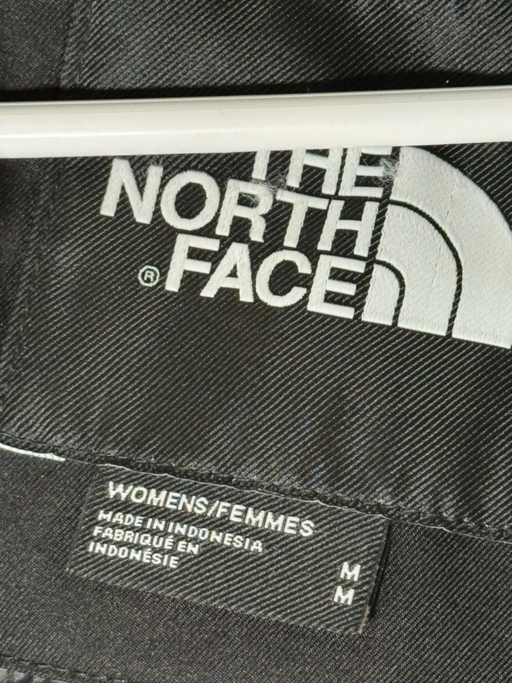 The North Face Women’s Arctic Parka Medium NWT - Picture 5 of 9